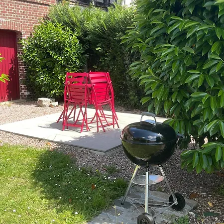 Holiday home Charmante Maison 2 Avec Jardin Prive